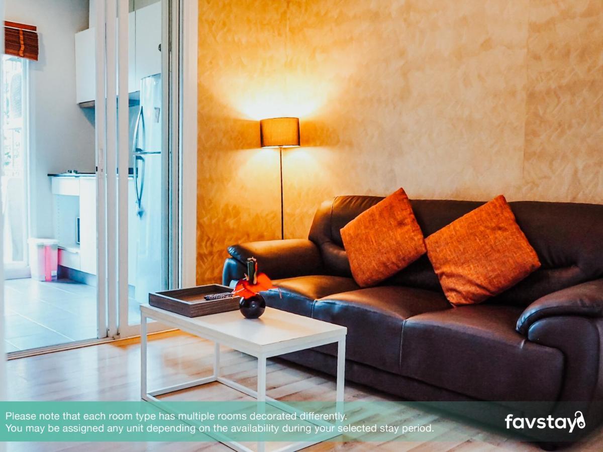 Favstay - The Base Downtown Phuket Exteriér fotografie