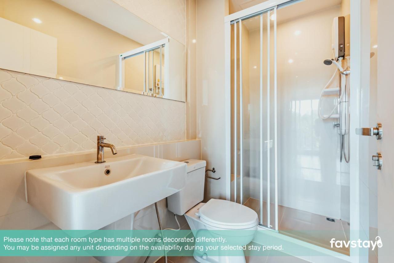 Favstay - The Base Downtown Phuket Exteriér fotografie