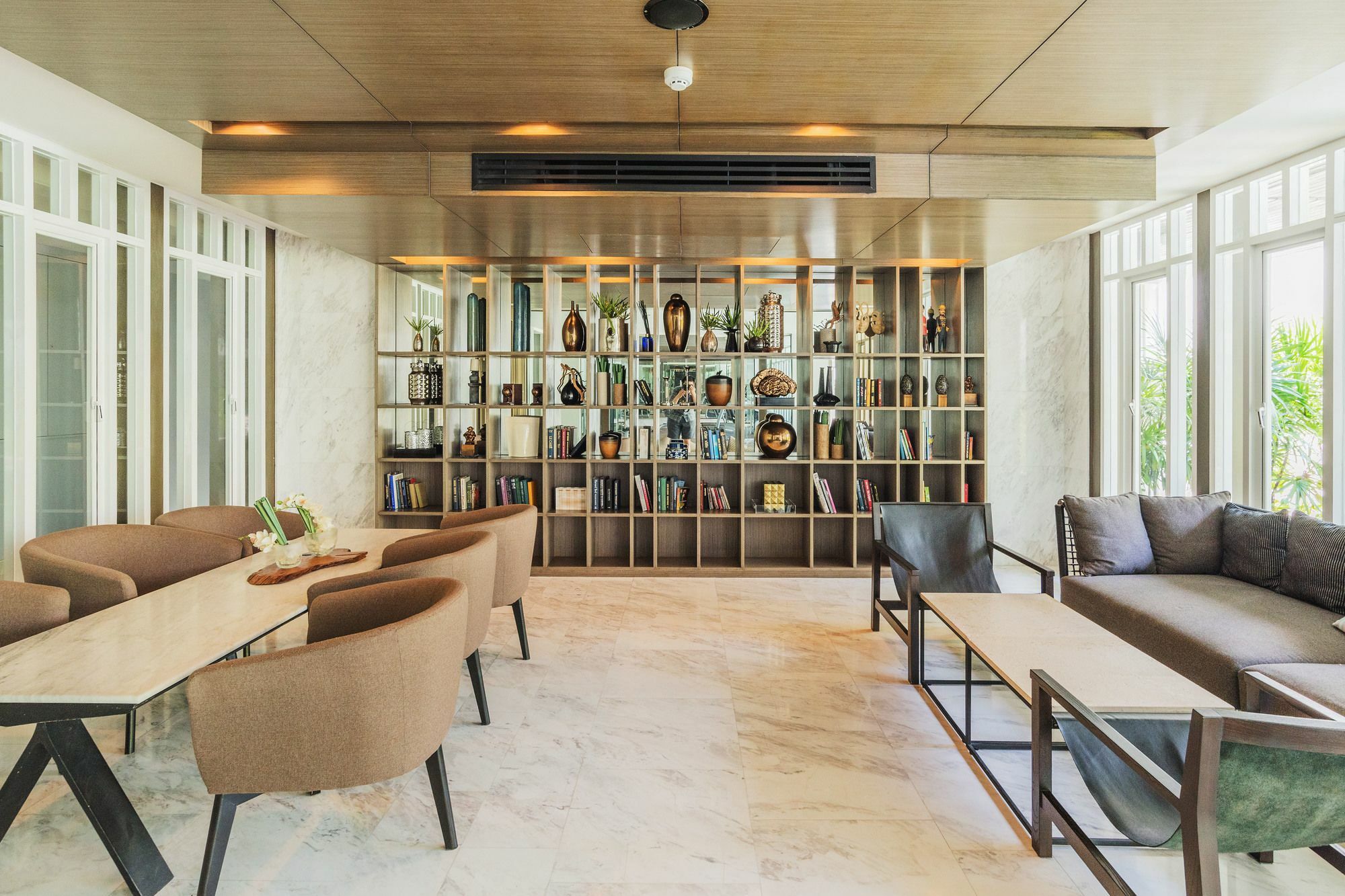 Favstay - The Base Downtown Phuket Exteriér fotografie